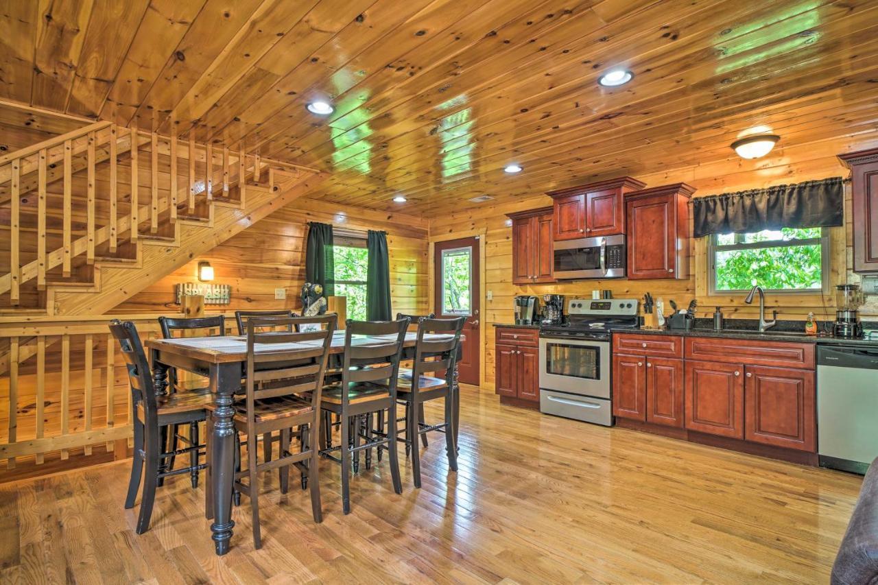 Pigeon Forge Cabin Sauna, Saltwater Pool And Views! Sevierville Ngoại thất bức ảnh