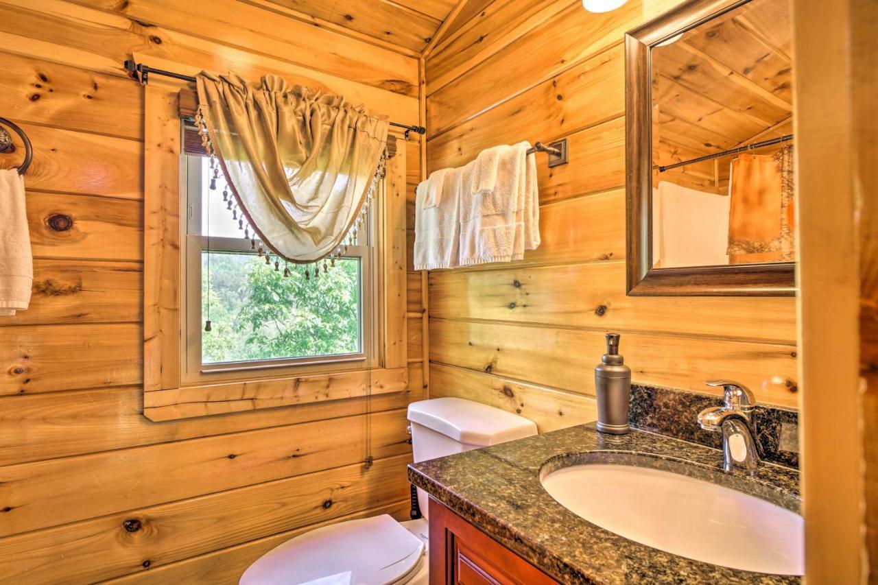 Pigeon Forge Cabin Sauna, Saltwater Pool And Views! Sevierville Ngoại thất bức ảnh