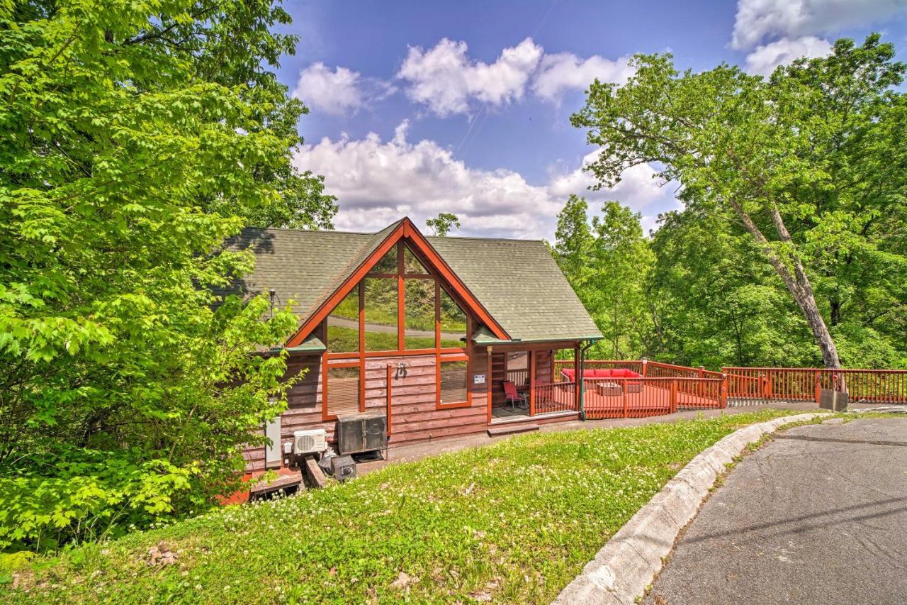 Pigeon Forge Cabin Sauna, Saltwater Pool And Views! Sevierville Ngoại thất bức ảnh
