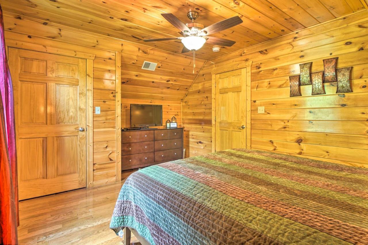 Pigeon Forge Cabin Sauna, Saltwater Pool And Views! Sevierville Ngoại thất bức ảnh