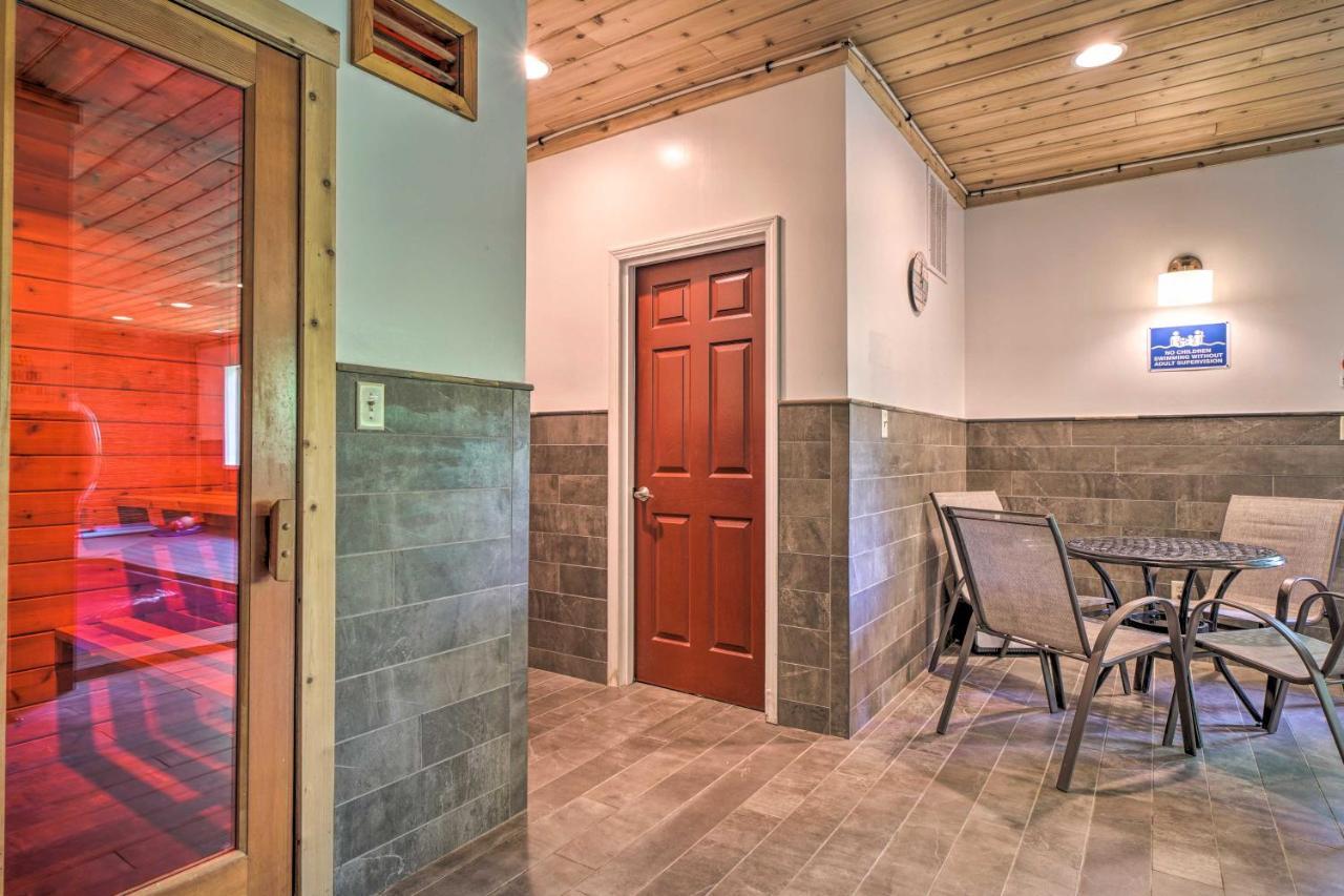 Pigeon Forge Cabin Sauna, Saltwater Pool And Views! Sevierville Ngoại thất bức ảnh