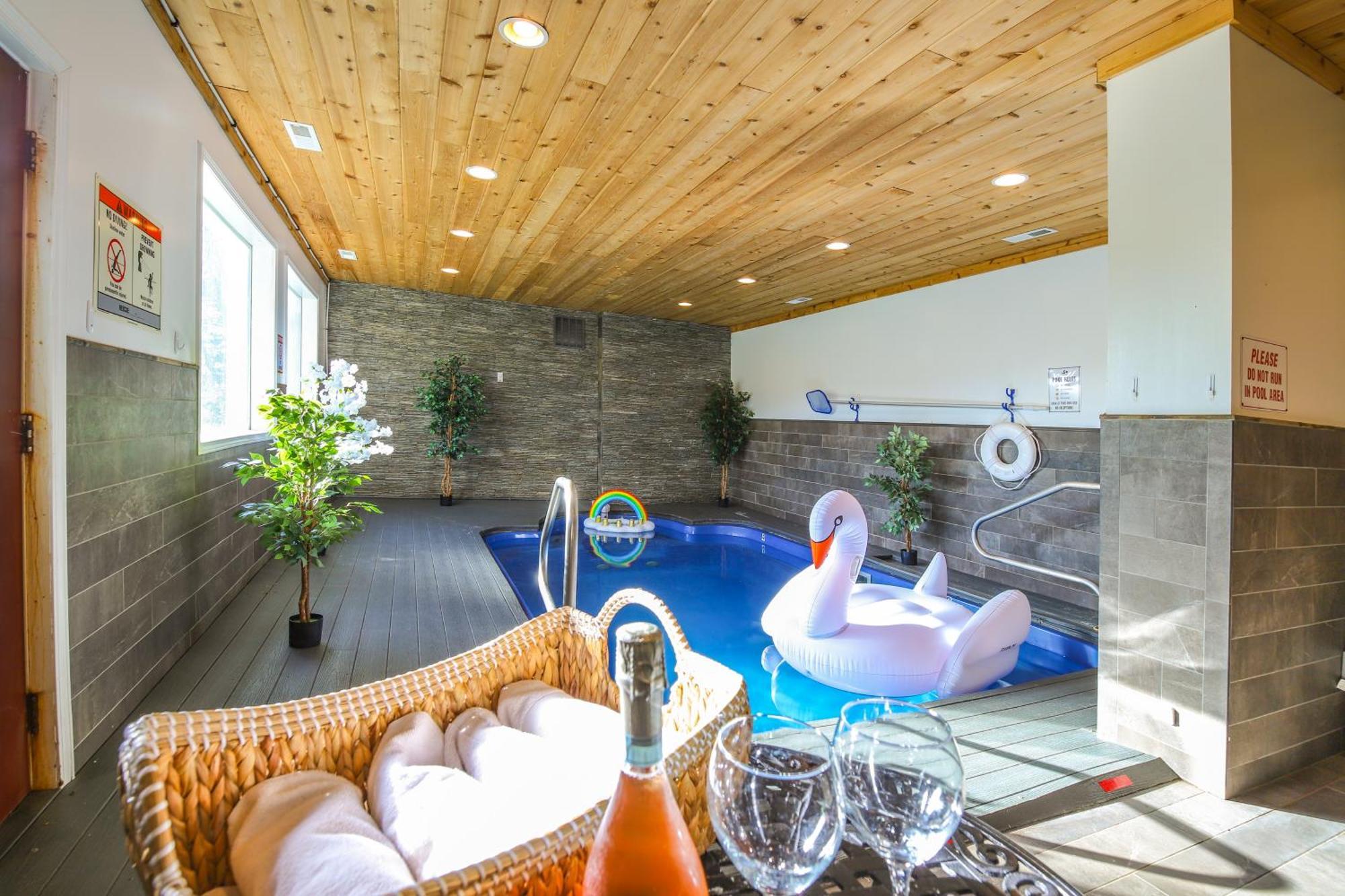 Pigeon Forge Cabin Sauna, Saltwater Pool And Views! Sevierville Ngoại thất bức ảnh